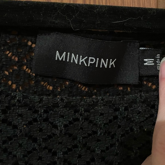 COPY - ASO Miley Cyrus Minkpink cropped lace quarter sleeve top. - Picture 6 of 6